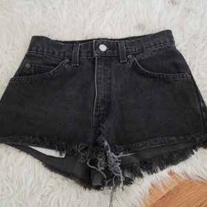 Levi cut off shorts
